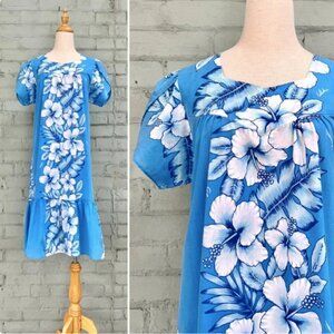Vintage 1980s Hawaiian print dress. Gorgeous pastel blue with white hibiscus